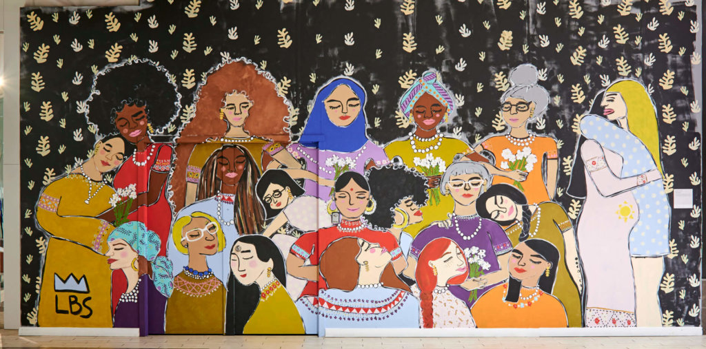 “Mujeres Divinas” mural by Lauren Sanchez.